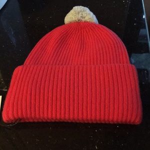 100% Cashmere Pom Pom Beanie